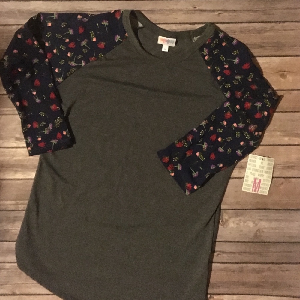 NWT LuLaRoe Randy Top, Size M